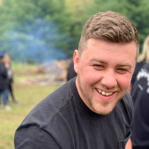 Meet your Posher, Chris